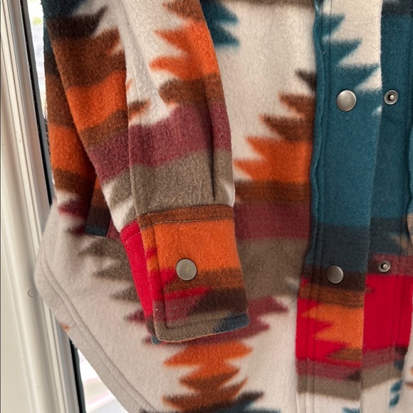 Colorful Aztec Patterned Jacket - Picture 5 of 10